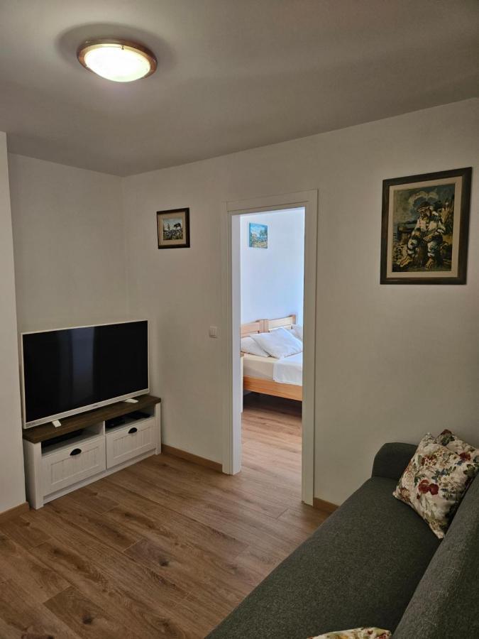 Apartman Eli Supetar Eksteriør billede